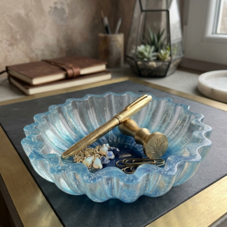 Handgemachte Schüssel| Pastellblau| Wellenrand| Ablage| Geschenkidee