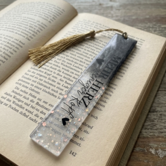 Handmade Lesezeichen| Buchliebhaber| aus Epoxidharz| metallic grau mit Schimmer Glitzer| mit Quaste beige