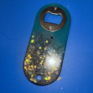 Handgemachter Flaschenöffner| Sommer Must-Have| metallic blau mit Glitzer